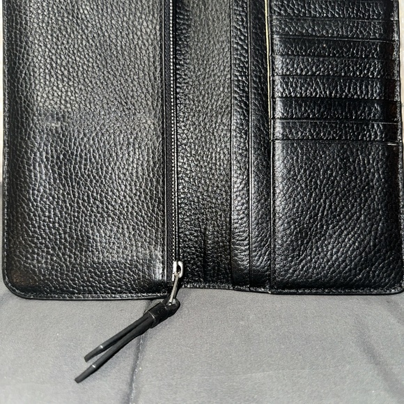 All Saint Stylish Black Pebbled Textured Wallet
with Removable Insert - Picture 5 of 13